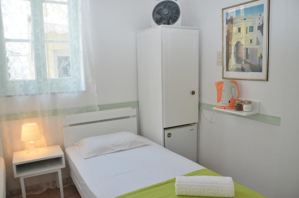 Aegli Rooms Tínos Chambre photo
